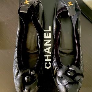 Chanel camellia flats Size 9